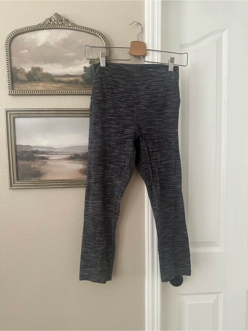 lululemon athletica Dark Heathered Gray Capris